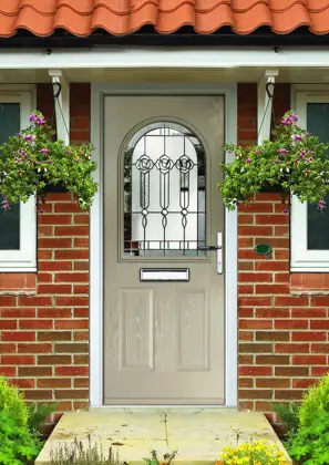 Brunswick door, pictured in Thistle