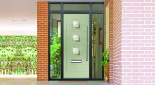 Moderne Nelson door, pictured in Canyon/Black